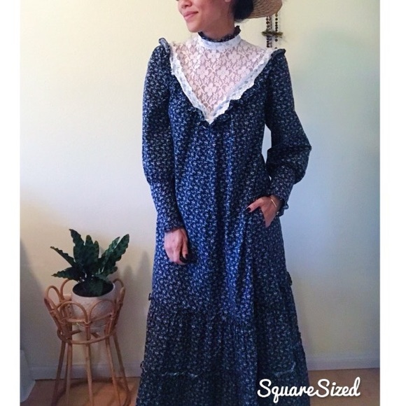 Dress Hawaii Dresses & Skirts - Vintage Hawaiian Mu’umu’u